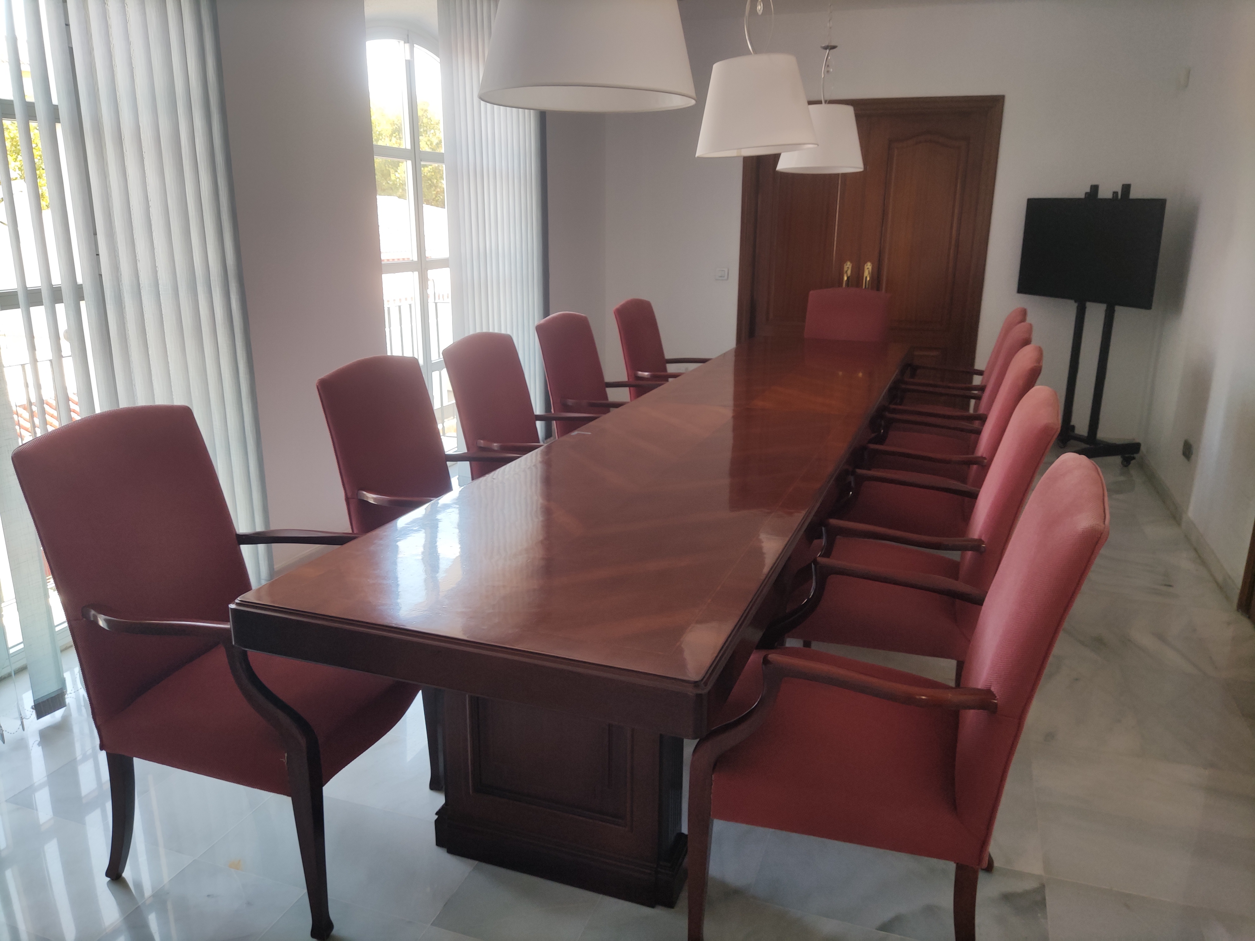 Sala de reuniones de la firma de abogados lawandinvest